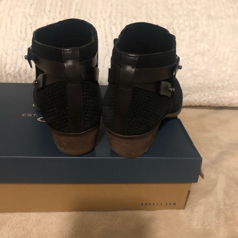 G. H. Bass & Co. Booties - Picture 7 of 8